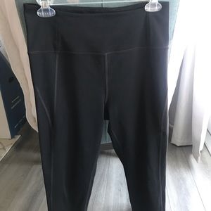 High rise crop length leggings